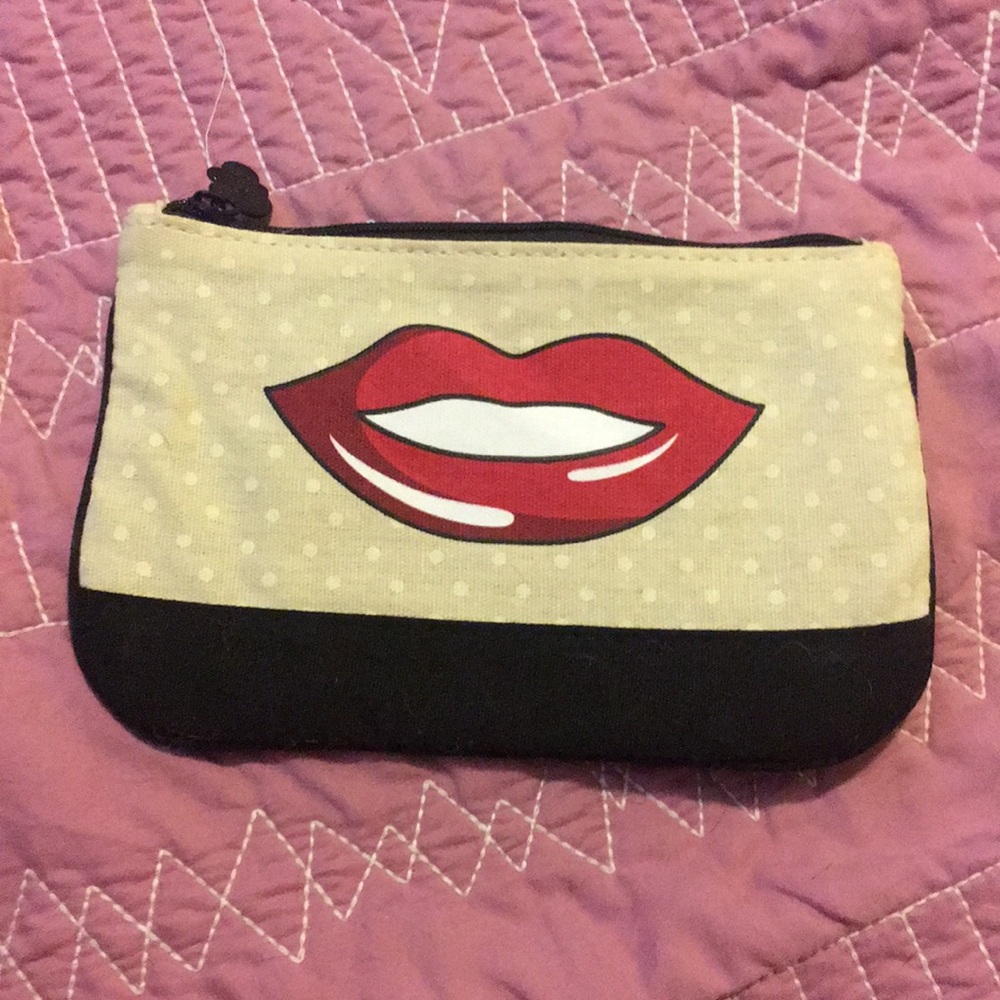 Ipsy makeup bag